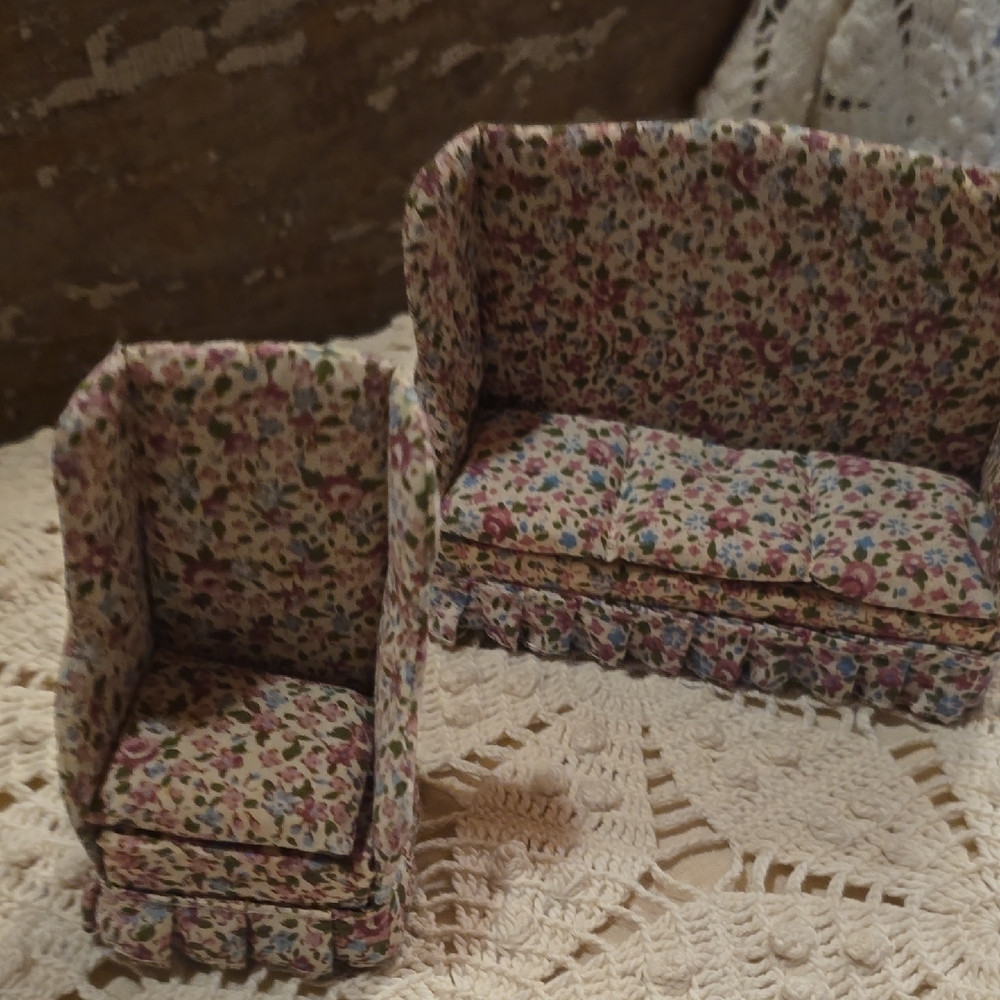 Floral Patterned Dollhouse Sofa and Chair Set